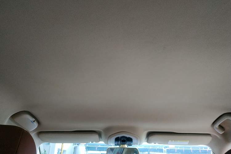 Used Zotye SR9 2017 2.0T Automatic Ultimate Road Edition Headliner
