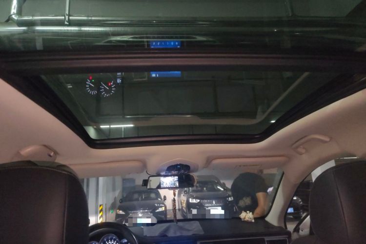 Used Zotye SR9 2017 2.0T Automatic Ultimate Edition Headliner