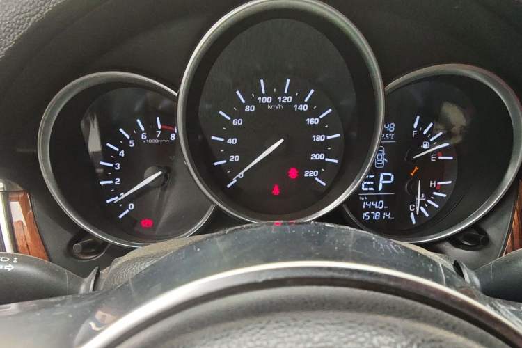 Used Zotye SR9 2017 2.0T Automatic Ultimate Edition Instrument Cluster