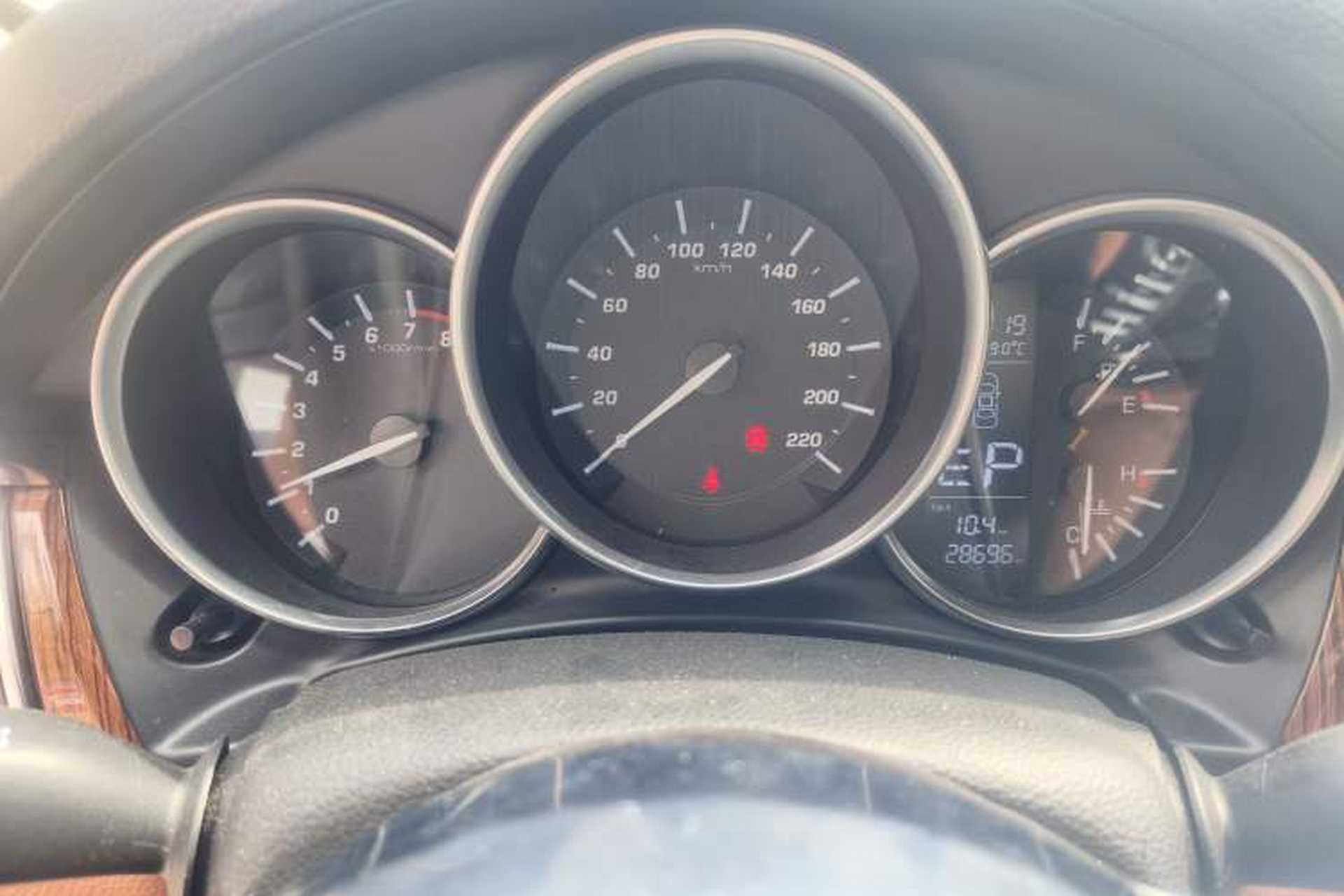 Used Zotye SR9 2017 2.0T Automatic Ultimate Light Edition Instrument Cluster