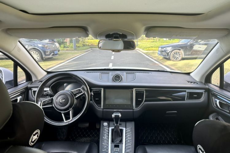Used Zotye SR9 2017 2.0T Automatic Ultimate Dream Edition Interior 1