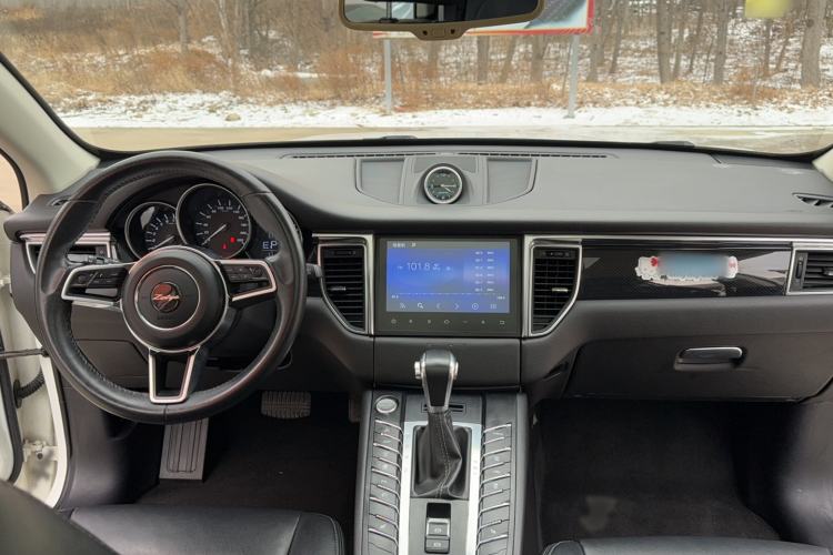Used Zotye SR9 2017 2.0T Automatic Ultimate Edition Interior 5