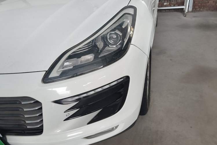 Used Zotye SR9 2017 2.0T Automatic Ultimate Edition Left Front Headlight