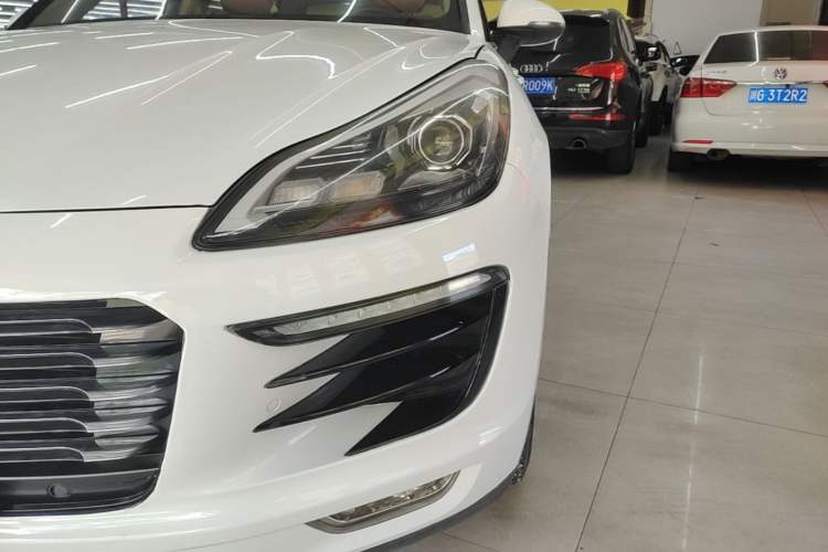 Used Zotye SR9 2017 2.0T Automatic Ultimate Edition Left Front Headlight