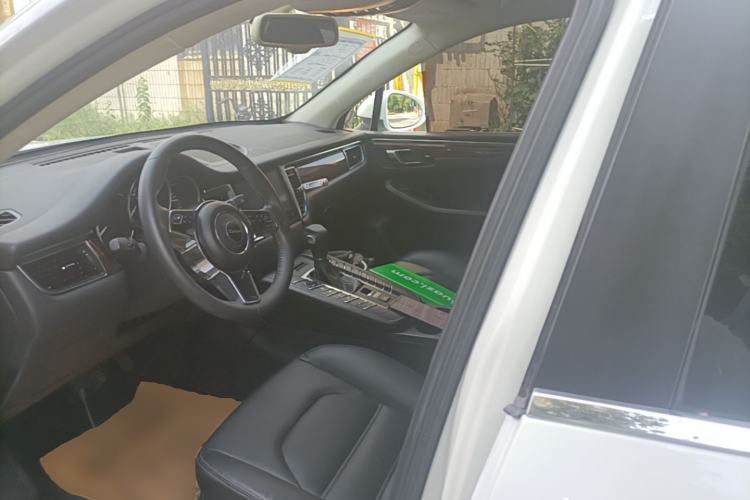 Used Zotye SR9 2017 2.0T Automatic Ultimate Light Edition Left Front Seat