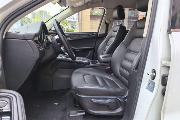 Used Zotye SR9 2017 2.0T Automatic Ultimate Road Edition Left Front Seat