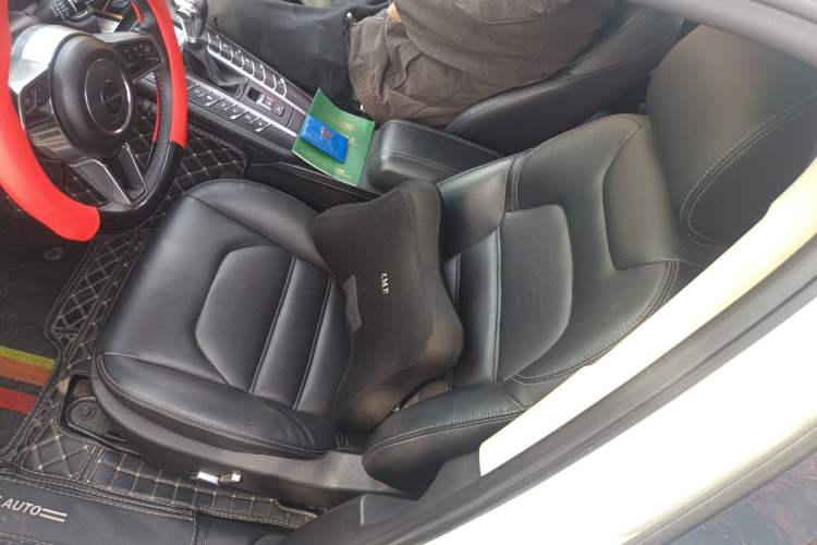 Used Zotye SR9 2017 2.0T Automatic Ultimate Dream Edition Left Front Seat