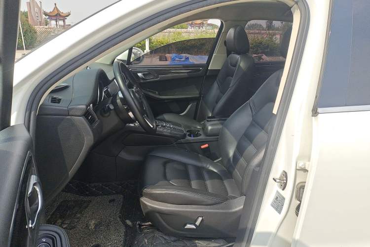 Used Zotye SR9 2017 2.0T Automatic Ultimate Edition Left Front Seat