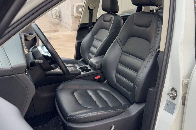 Used Zotye SR9 2017 2.0T Automatic Ultimate Edition Left Front Seat
