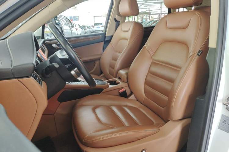 Used Zotye SR9 2017 2.0T Automatic Ultimate Edition Left Front Seat
