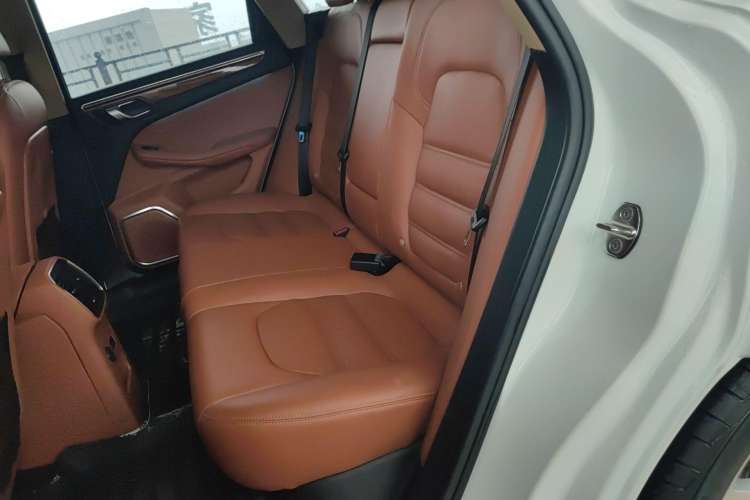 Used Zotye SR9 2017 2.0T Automatic Ultimate Edition Left Rear Seat