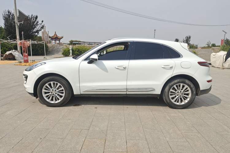Used Zotye SR9 2017 2.0T Automatic Ultimate Edition Left Side