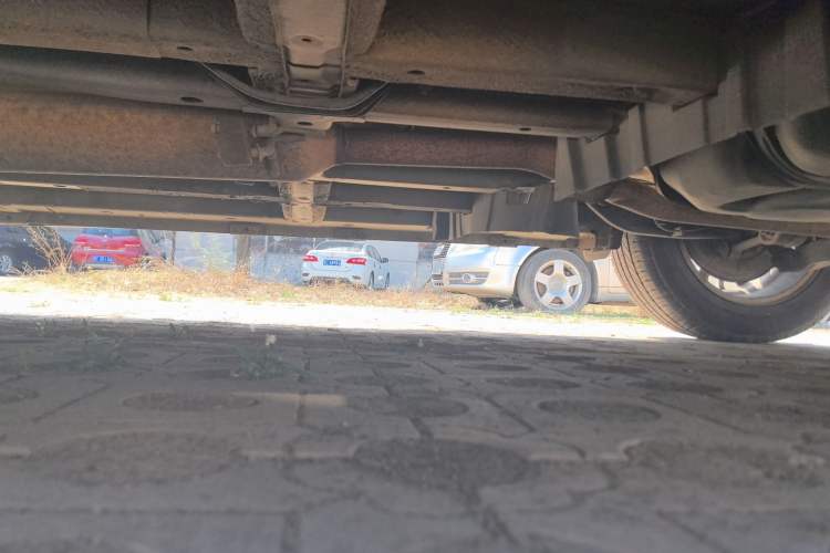 Used Zotye SR9 2017 2.0T Manual "Ultimate Light" Edition Left Side Sill