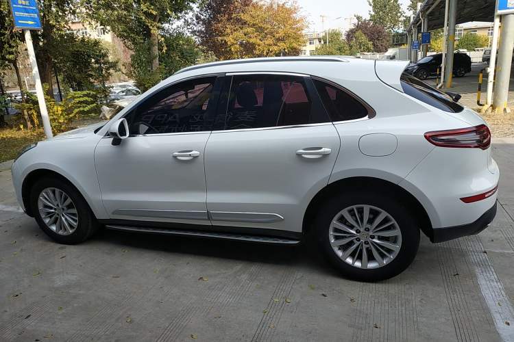 Used Zotye SR9 2017 2.0T Automatic Ultimate Edition Left Side