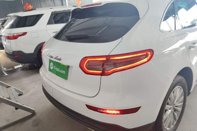 Used Zotye SR9 2017 2.0T Automatic Ultimate Edition Rear