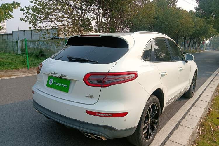 Used Zotye SR9 2017 2.0T Automatic Ultimate Dream Edition Rear Right 45 Deg