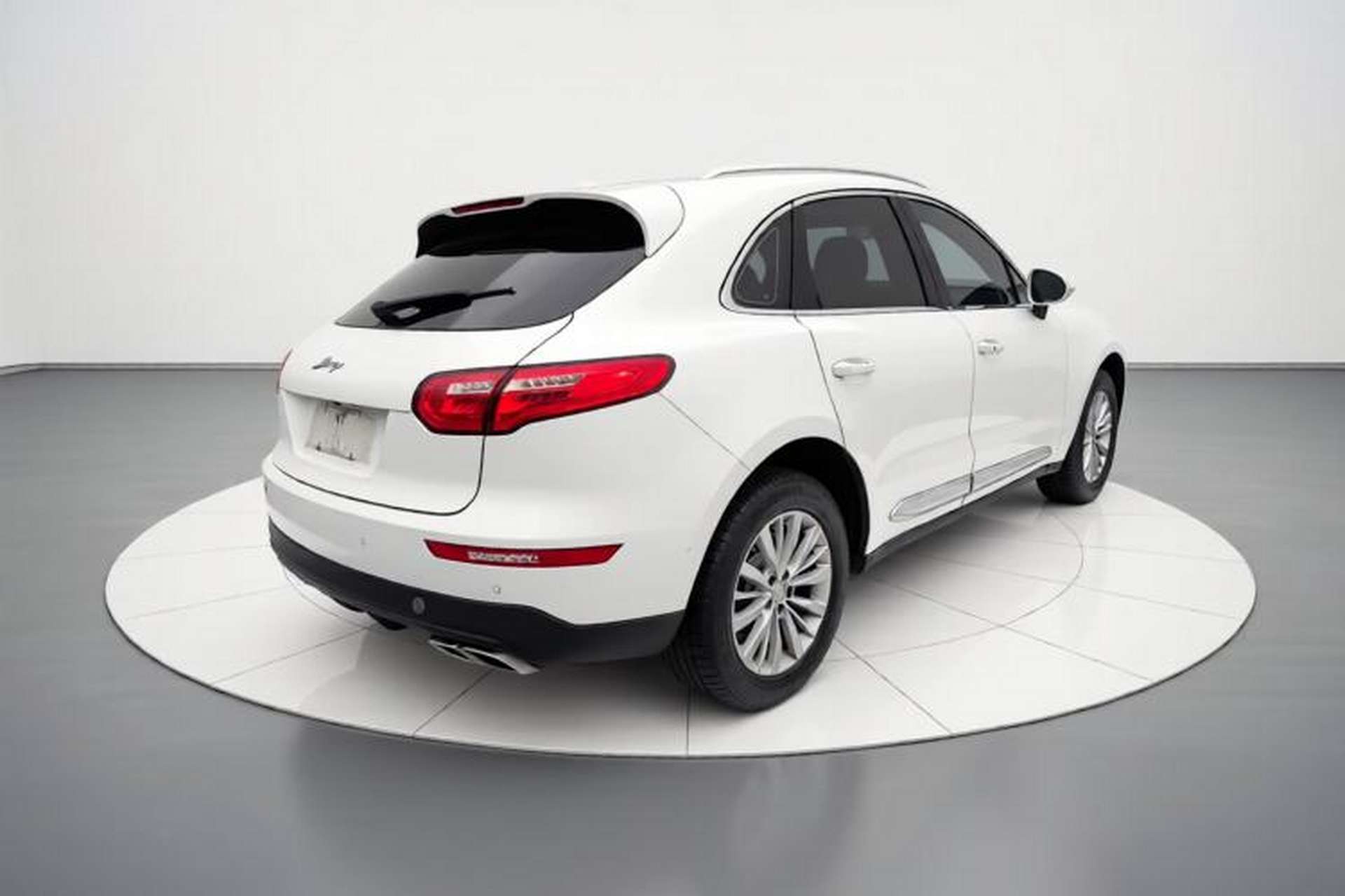 Used Zotye SR9 2017 2.0T Automatic Ultimate Light Edition Rear Right 45 Deg