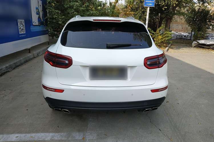 Used Zotye SR9 2017 2.0T Automatic Ultimate Edition Rear