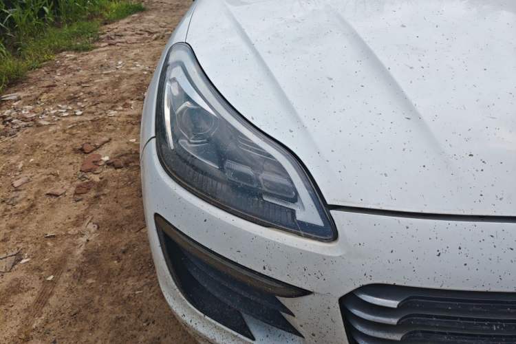Used Zotye SR9 2017 2.0T Manual "Ultimate Road" Edition Right Front Headlight
