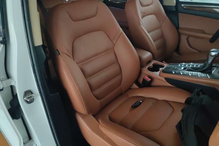 Used Zotye SR9 2017 2.0T Automatic Ultimate Edition Right Front Seat