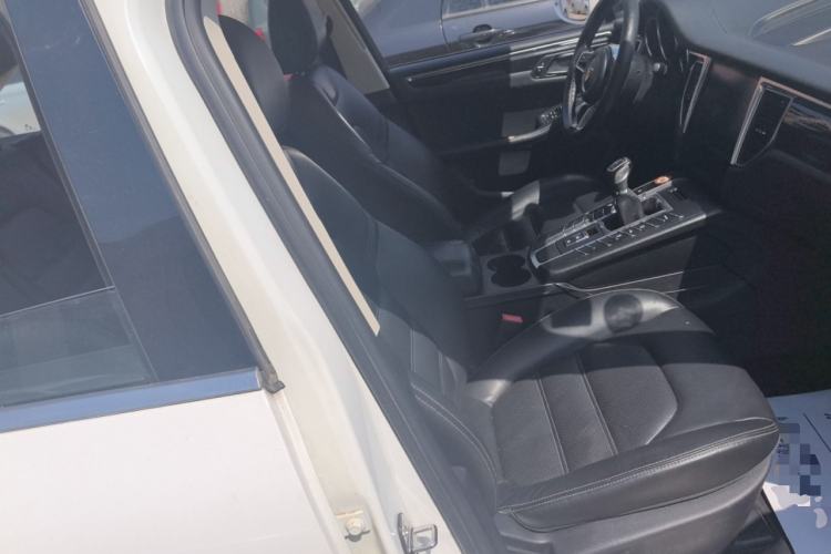 Used Zotye SR9 2017 2.0T Manual "Ultimate Light" Edition Right Front Seat