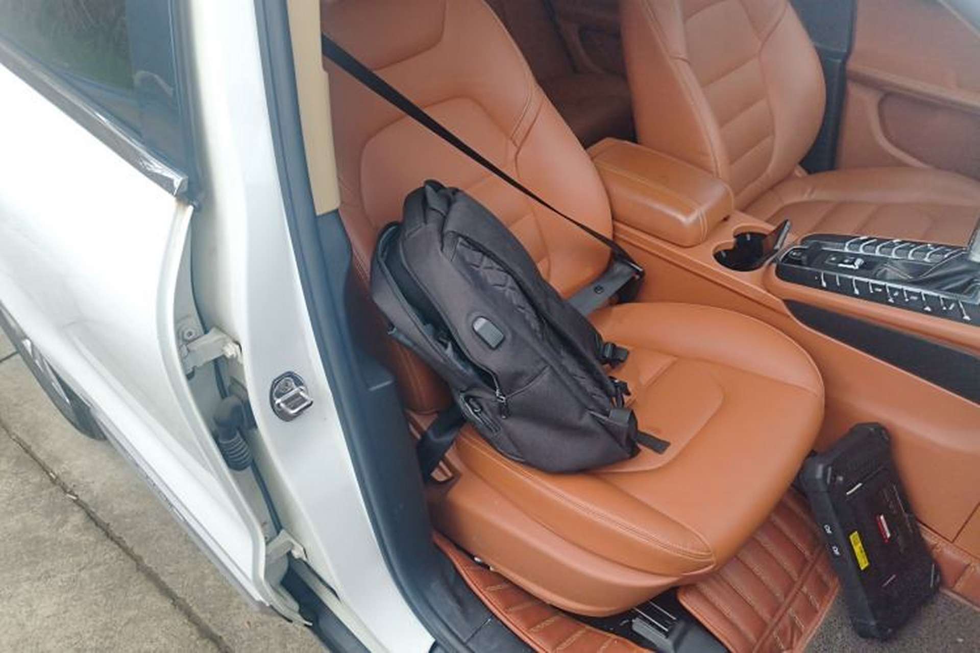 Used Zotye SR9 2017 2.0T Automatic Ultimate Light Edition Right Front Seat