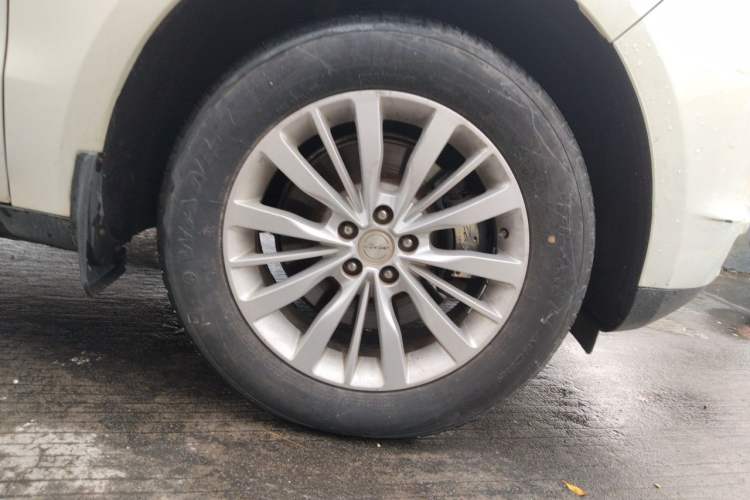 Used Zotye SR9 2017 2.0T Manual "Ultimate Road" Edition Right Front Wheel Hub