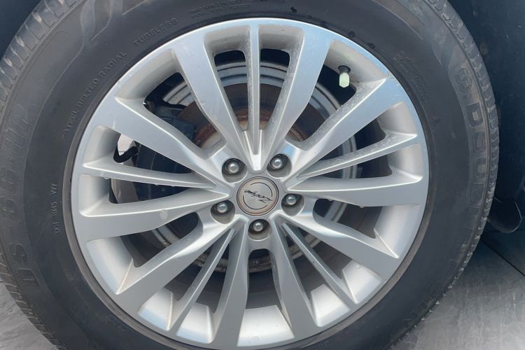 Used Zotye SR9 2017 2.0T Automatic Ultimate Road Edition Right Rear Wheel Hub