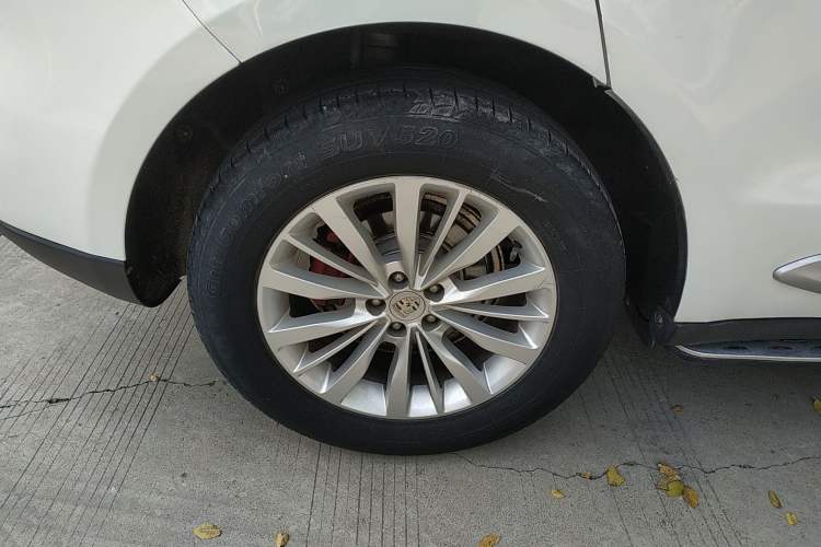Used Zotye SR9 2017 2.0T Automatic Ultimate Edition Right Rear Wheel Hub