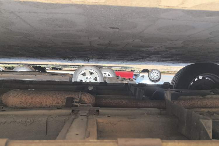 Used Zotye SR9 2017 2.0T Manual "Ultimate Light" Edition Right Side Sill