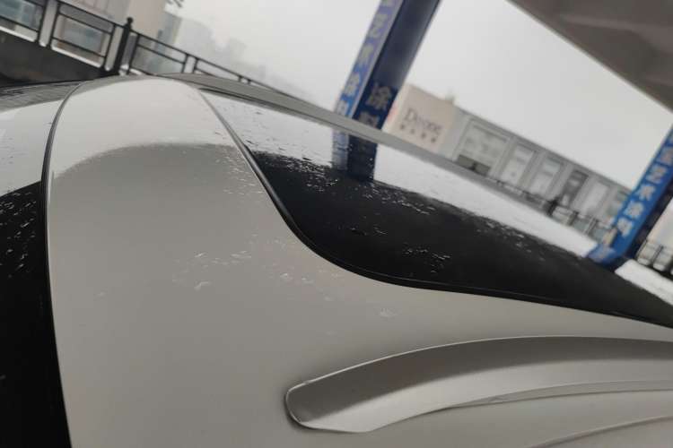 Used Zotye SR9 2017 2.0T Automatic Ultimate Edition Roof