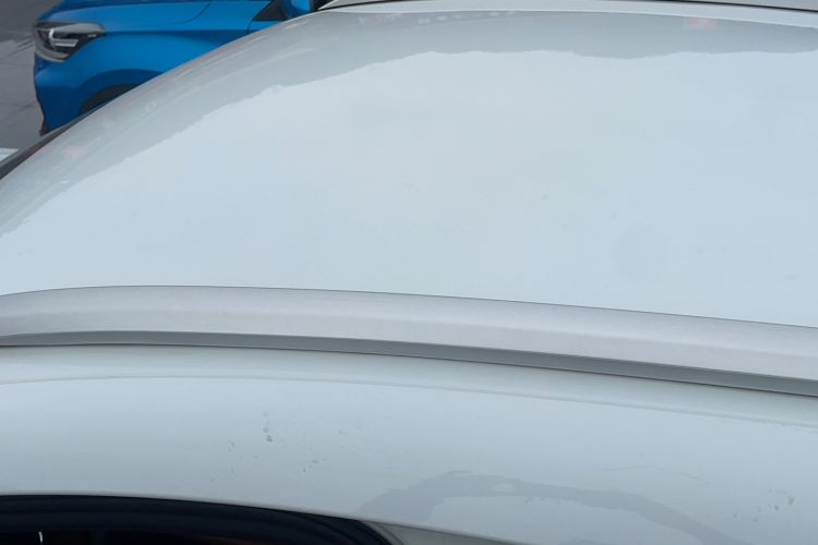 Used Zotye SR9 2017 2.0T Automatic Ultimate Road Edition Roof