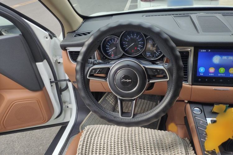 Used Zotye SR9 2017 2.0T Manual "Ultimate Light" Edition Steering Wheel