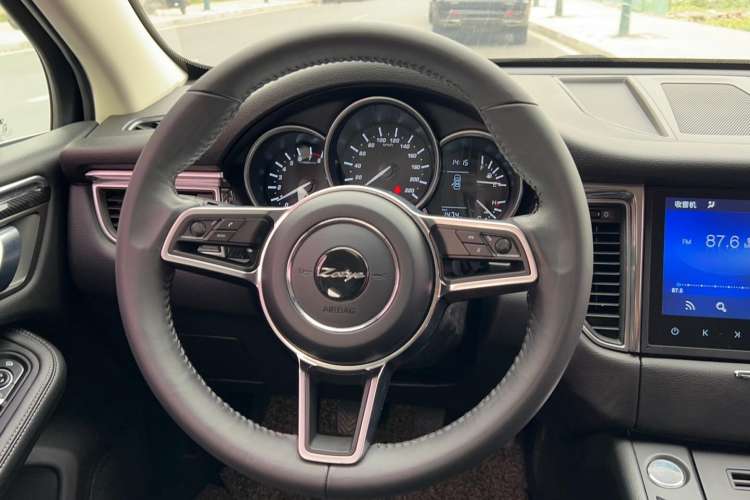 Used Zotye SR9 2017 2.0T Manual "Ultimate Road" Edition Steering Wheel
