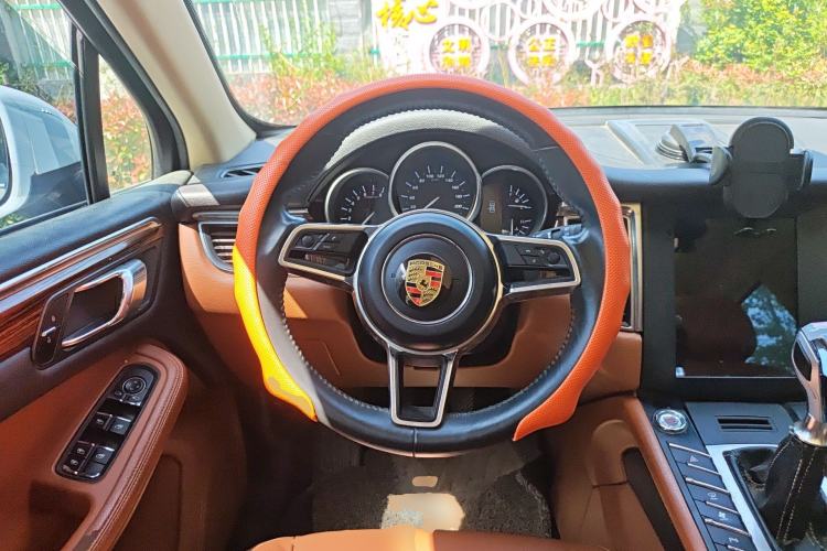 Used Zotye SR9 2017 2.0T Manual "Ultimate Light" Edition Steering Wheel