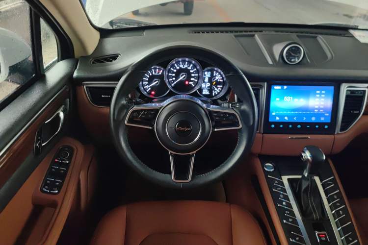 Used Zotye SR9 2017 2.0T Automatic Ultimate Edition Steering Wheel