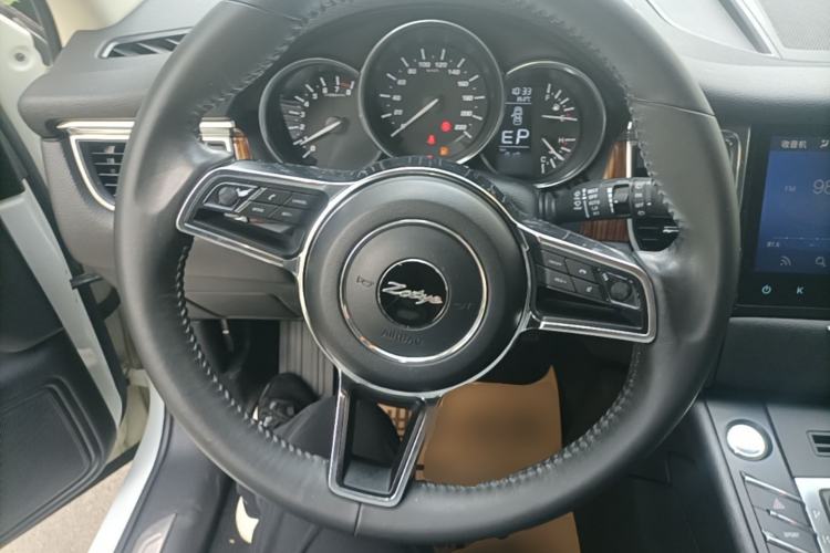 Used Zotye SR9 2017 2.0T Automatic Ultimate Light Edition Steering Wheel