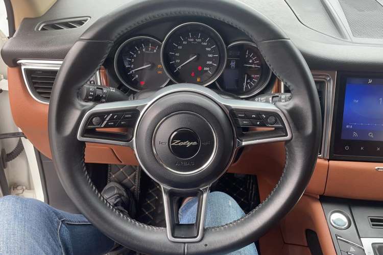 Used Zotye SR9 2017 2.0T Automatic Ultimate Road Edition Steering Wheel