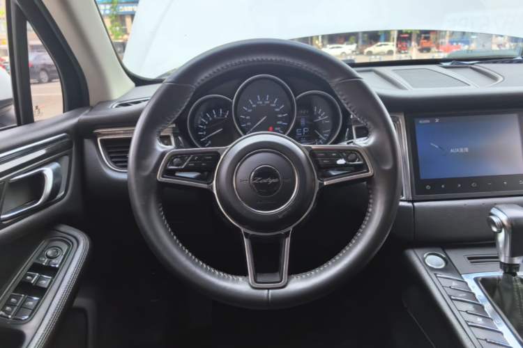Used Zotye SR9 2017 2.0T Automatic Ultimate Road Edition Steering Wheel