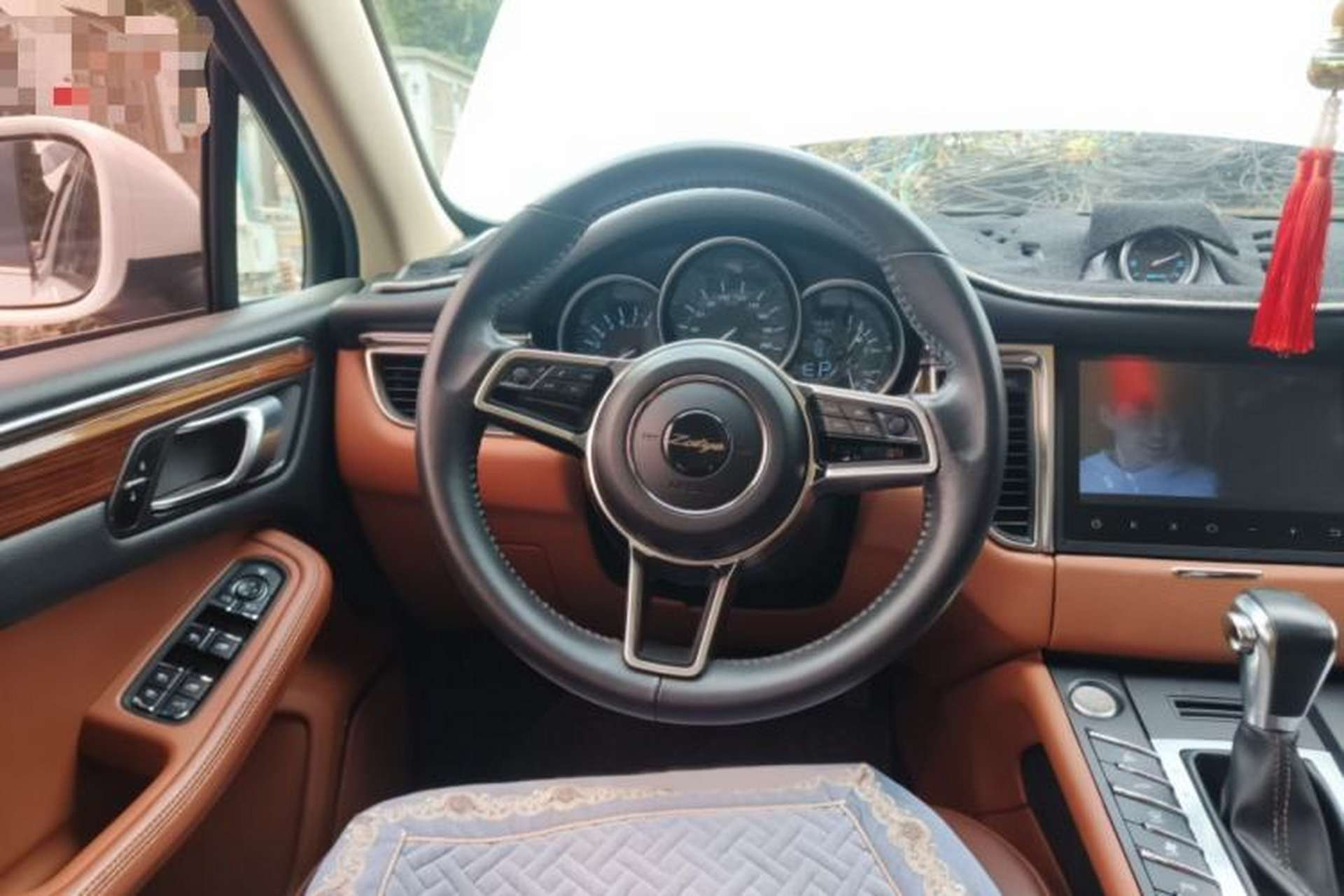 Used Zotye SR9 2017 2.0T Automatic Ultimate Edition Steering Wheel