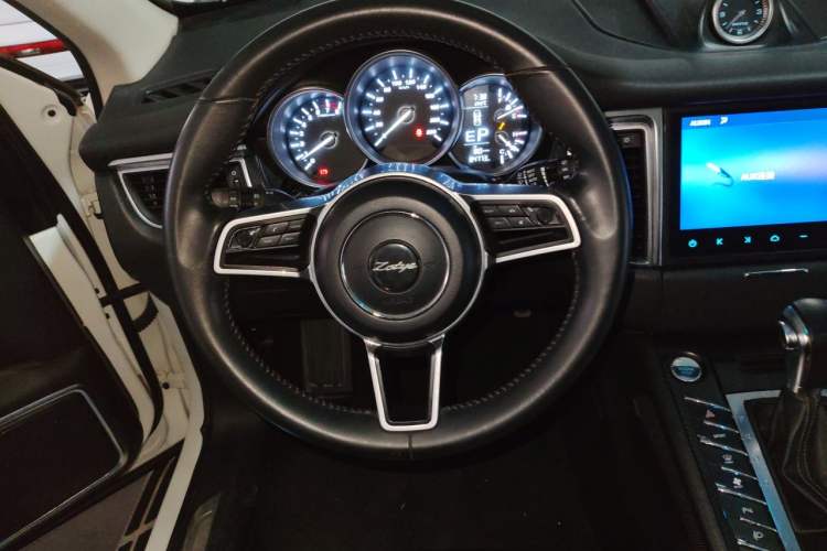 Used Zotye SR9 2017 2.0T Automatic Ultimate Edition Steering Wheel