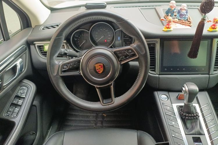 Used Zotye SR9 2017 2.0T Automatic Ultimate Road Edition Steering Wheel