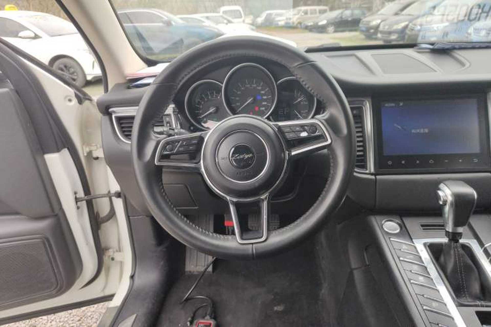 Used Zotye SR9 2017 2.0T Automatic Ultimate Road Edition Steering Wheel