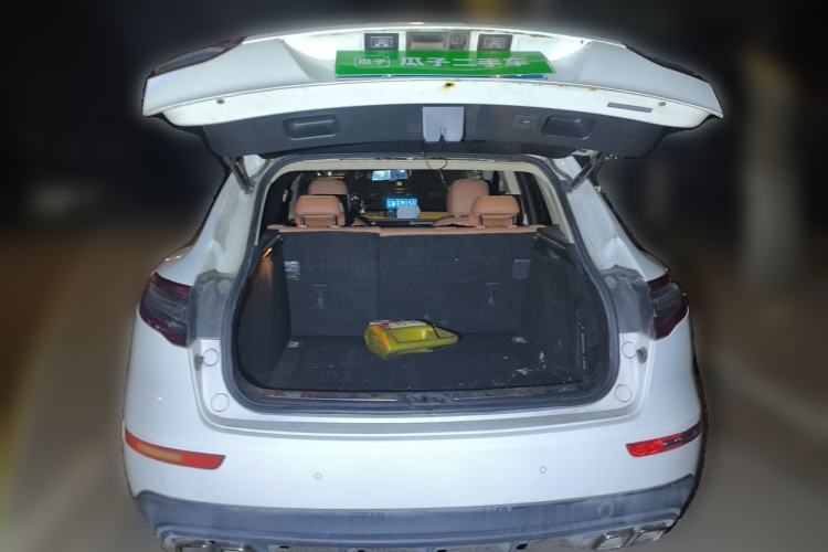 Used Zotye SR9 2017 2.0T Automatic Ultimate Edition Trunk
