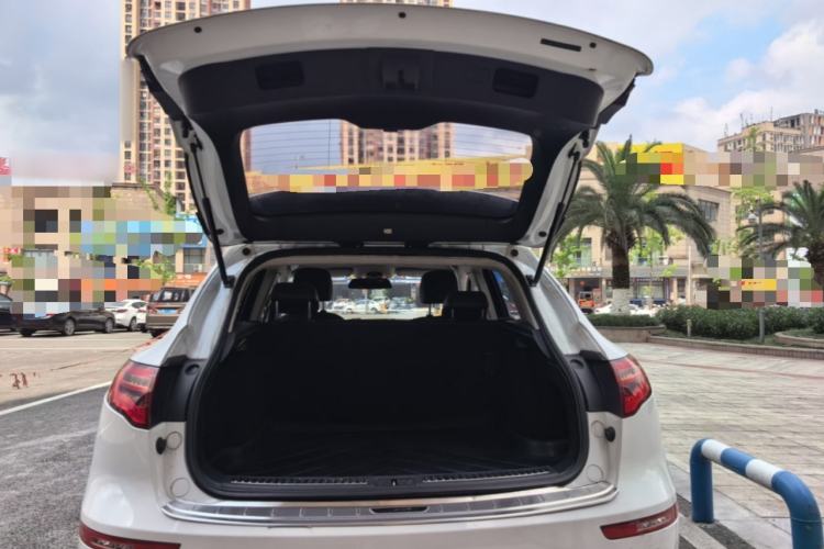 Used Zotye SR9 2017 2.0T Automatic Ultimate Road Edition Trunk