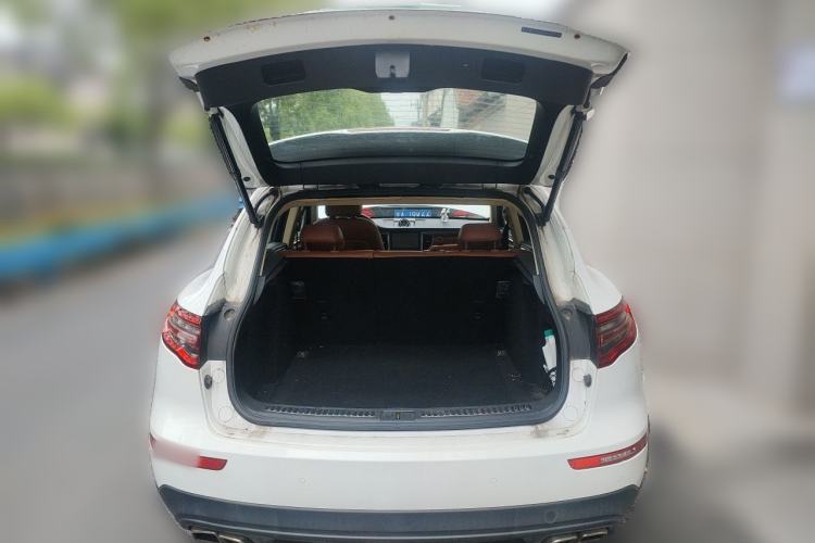 Used Zotye SR9 2017 2.0T Manual "Ultimate Heart" Edition Trunk