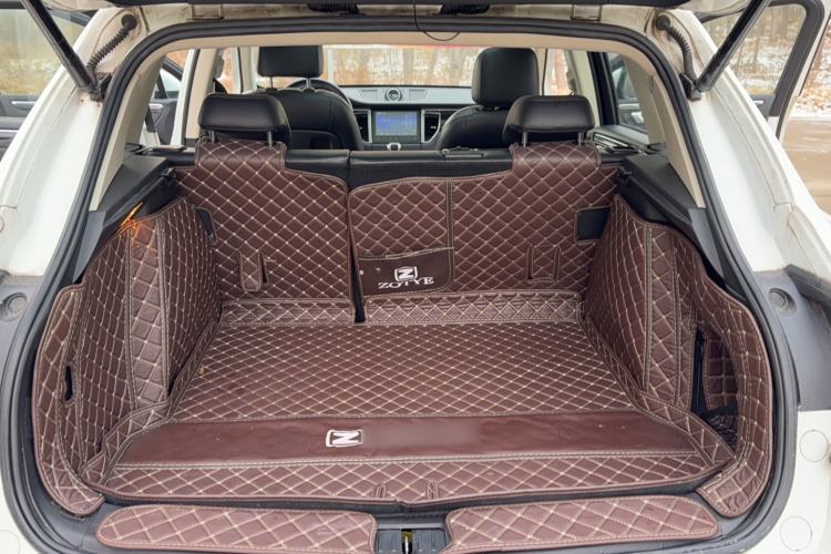 Used Zotye SR9 2017 2.0T Automatic Ultimate Edition Trunk