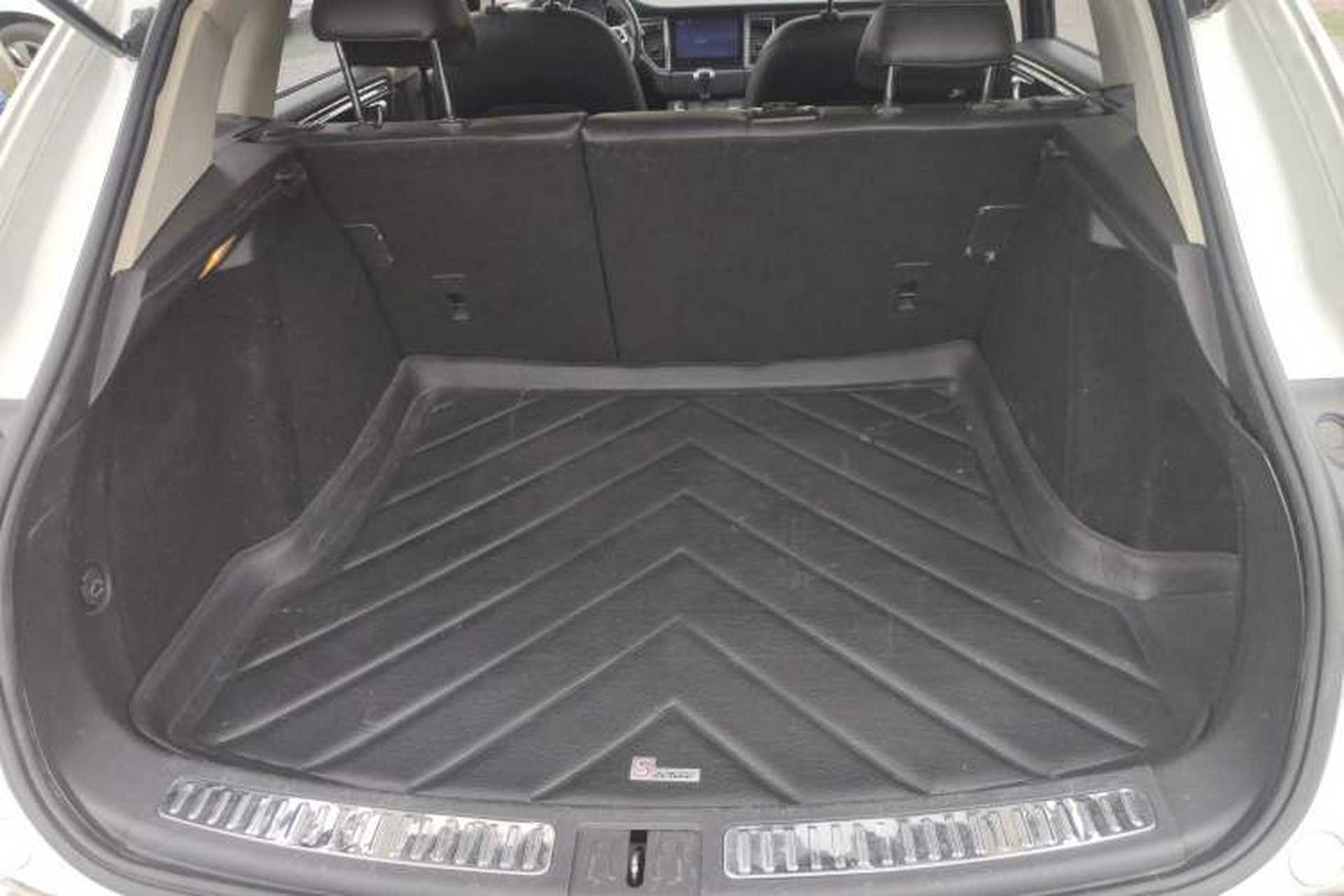 Used Zotye SR9 2017 2.0T Automatic Ultimate Road Edition Trunk
