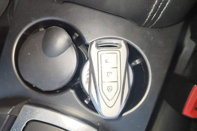 Used Zotye SR9 2017 2.0T Automatic Ultimate Edition Vehicle Key