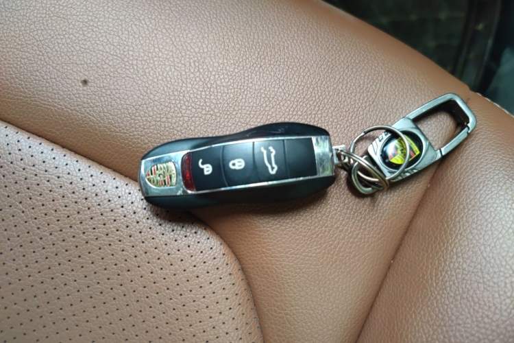 Used Zotye SR9 2017 2.0T Manual "Ultimate Light" Edition Vehicle Key